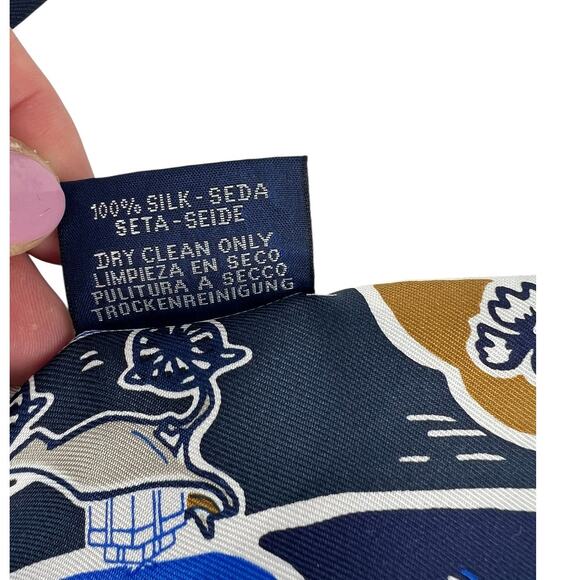 Hermès Printed Silk Bingata Sticker Twilly Marine Tabac Bleu Vif - Picture 12 of 12